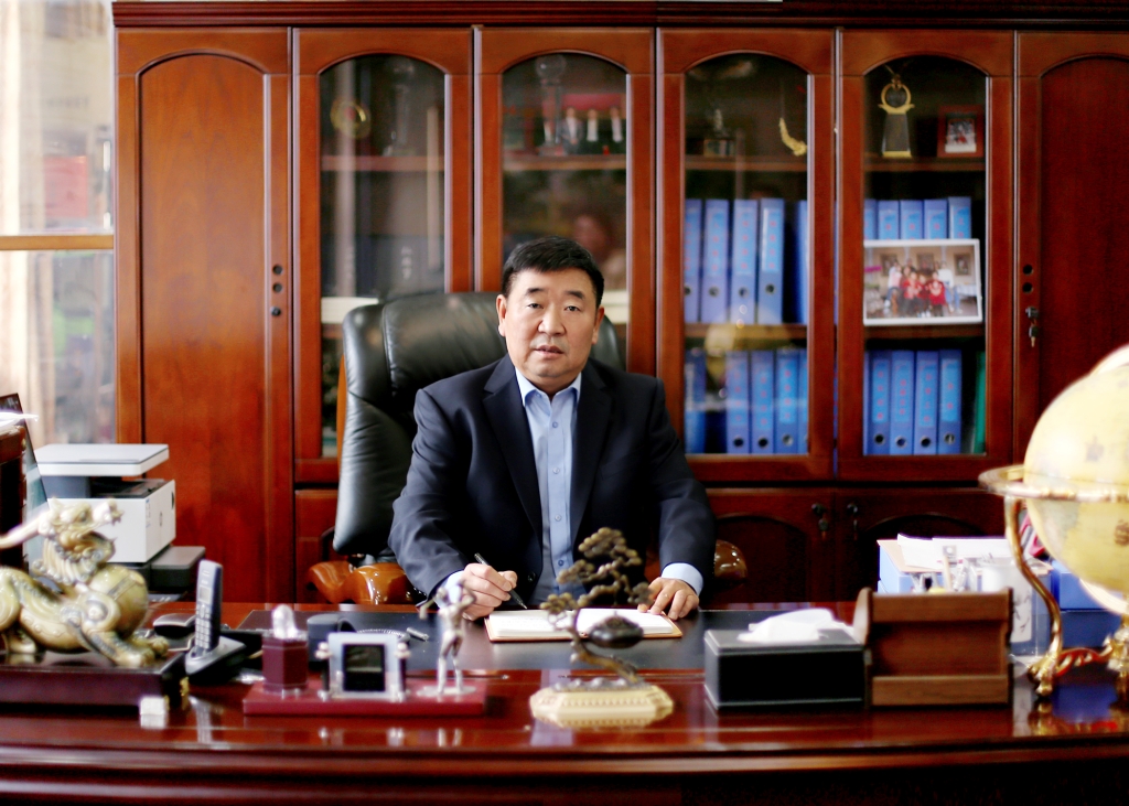 雷国玺董事长2023新年献词：总有一种力量让云顶国际官网 
奋力前行