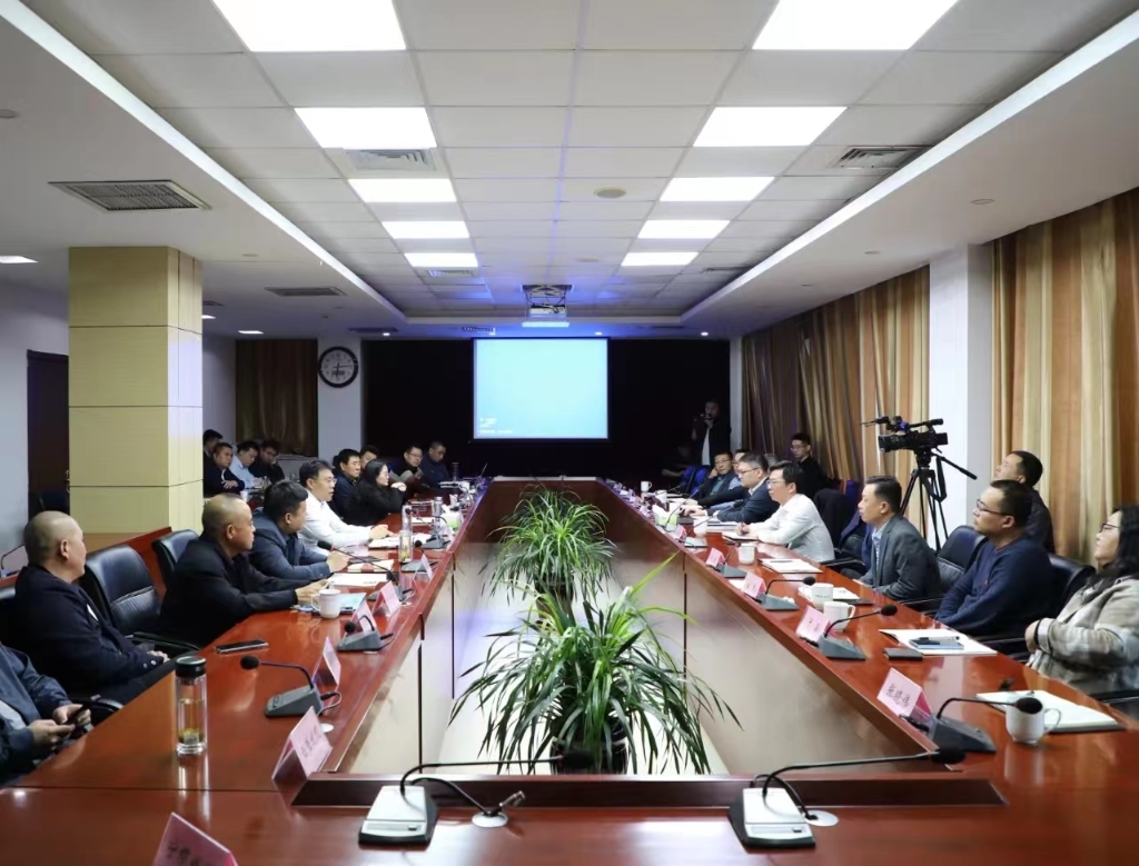 上缆所领导到云顶国际官网考察